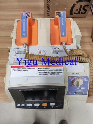 Defibrillator μέρη μηχανών Kohden tec-7621C Nihon με 3 μήνες εξουσιοδότησης